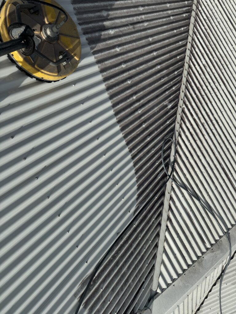 Colorbond roof cleaning in Ooralea Mackay