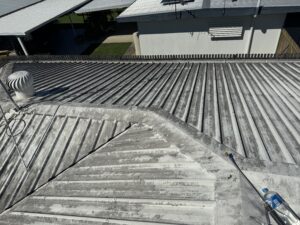 Dirty Colorbond roof before cleaning in Andergrove