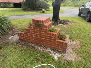 Brick letterbox pressure cleaned in West Mackay by Pristine Washing