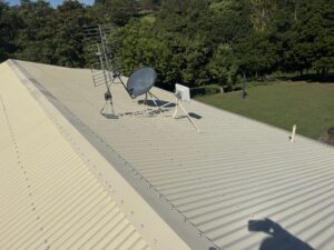 Clean roof