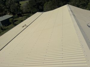 Colorbond roof cleaning Habana completed result