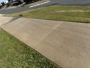  Pressure cleaning tyre marks from driveway in Mackay