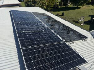 Clean solar panels in Ooralea