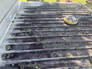 Dirty roof