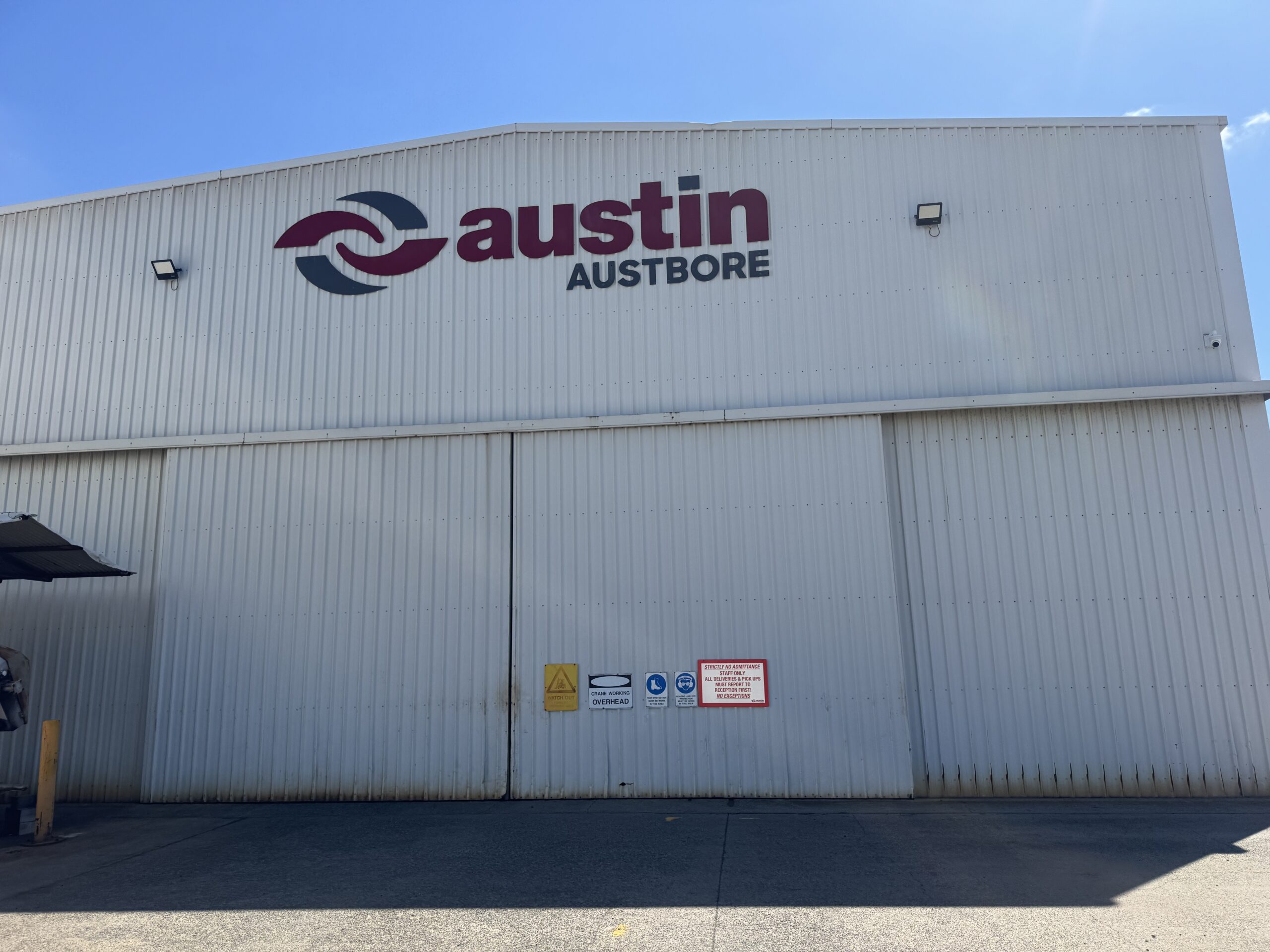 Exterior building cleaning Mackay — Austin Engineering shed walls in Paget